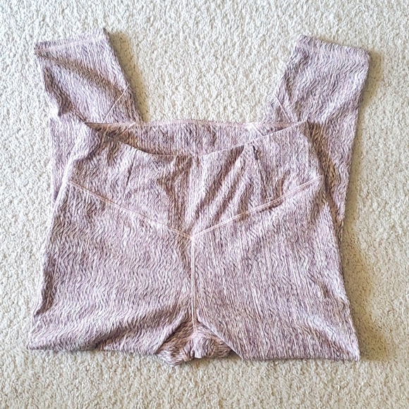 Bundle of Leggings LARGE - Picture 2 of 5